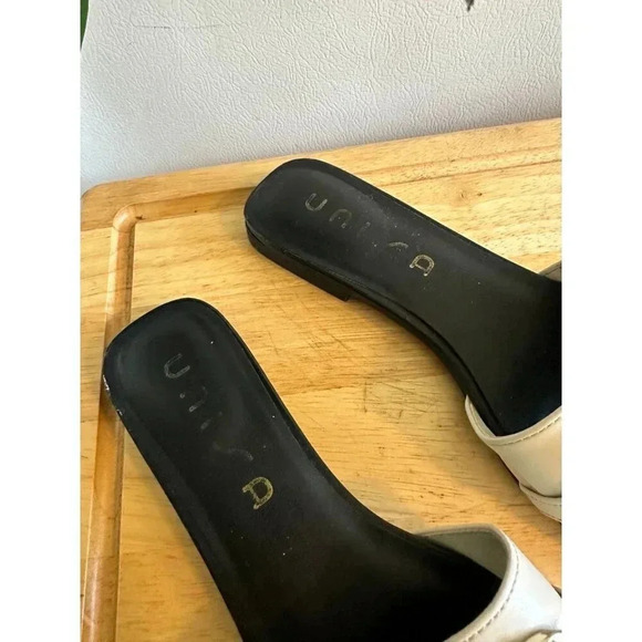 Unisa Women’s size 7.5M sandals - Picture 3 of 6